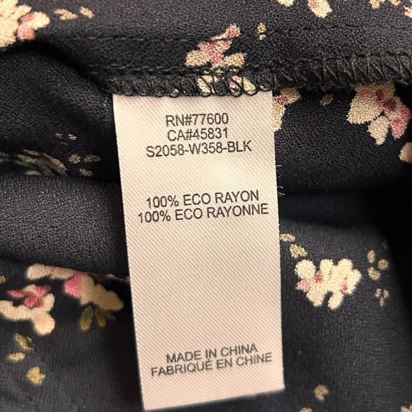 SaltWater LUXE Women's Black Floral Button Down Long Sleeve Midi Dress- Size XS - Picture 8 of 10